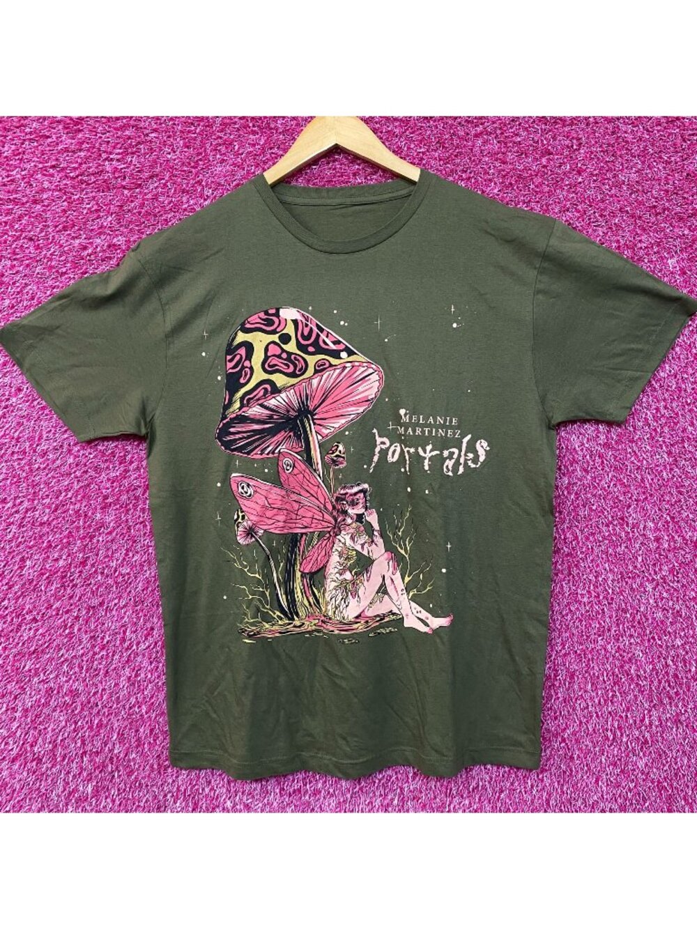 Melanie Martinez Portals Mushroom Pixie Electro-Pop Tee Large